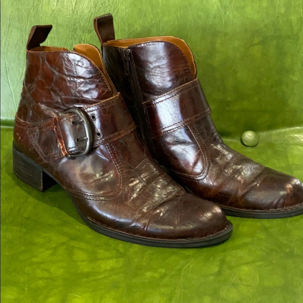 Born Leather Zip Booties